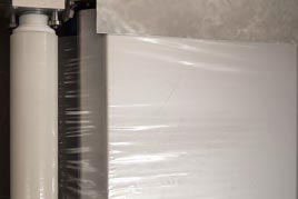 Automatische Erneuerung des Klebebereichs beim ratio-clean Klebefolienwechsler Der Haftbereich wird automatisch von einer Rolle erneuert