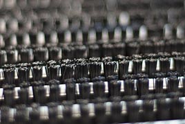 Brush-type V-belts rotating alternately clockwise and anti-clockwise at right angles to direction of walking Brush-type V-belts rotating alternately clockwise and anti-clockwise at right angles to direction of walking